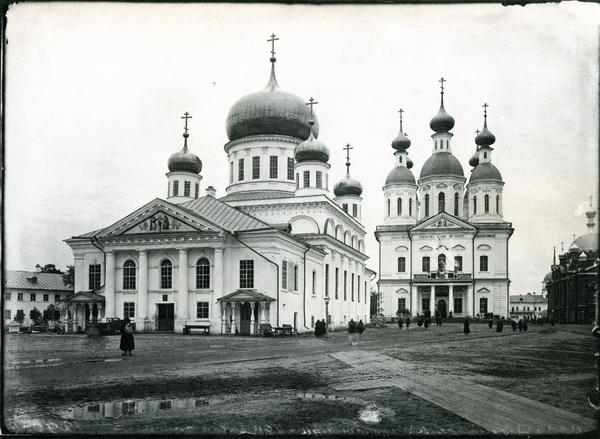 The Sarov monastery in 1904